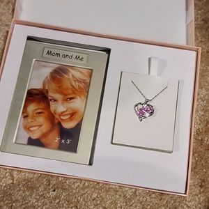 NiB Silver Mom Necklace gift set